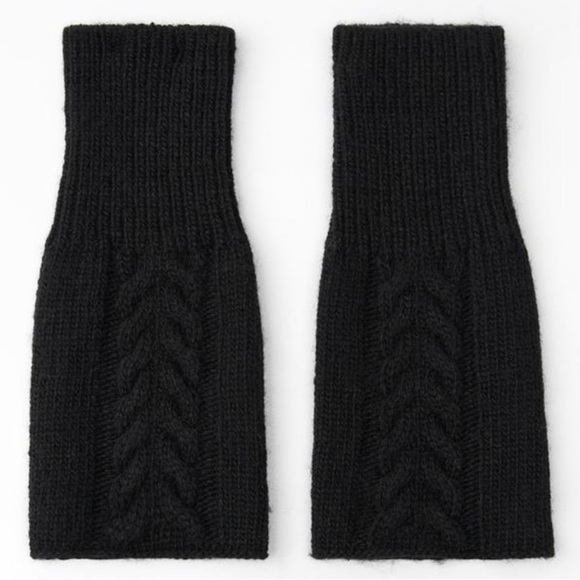 ZARA  Women’s Black Comfy Warm Fingerless Gloves, NWT - Picture 9 of 9
